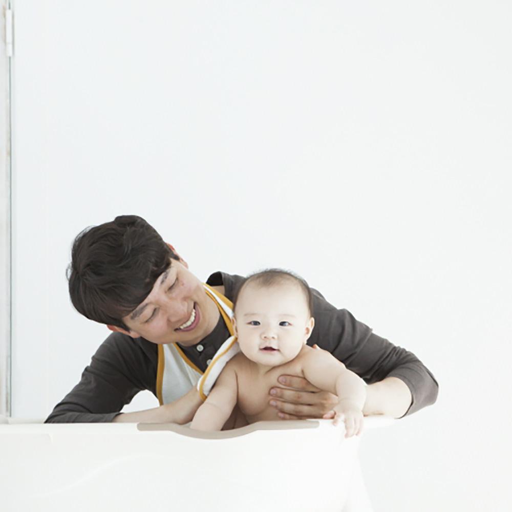 Ice cream towel with 4 functions