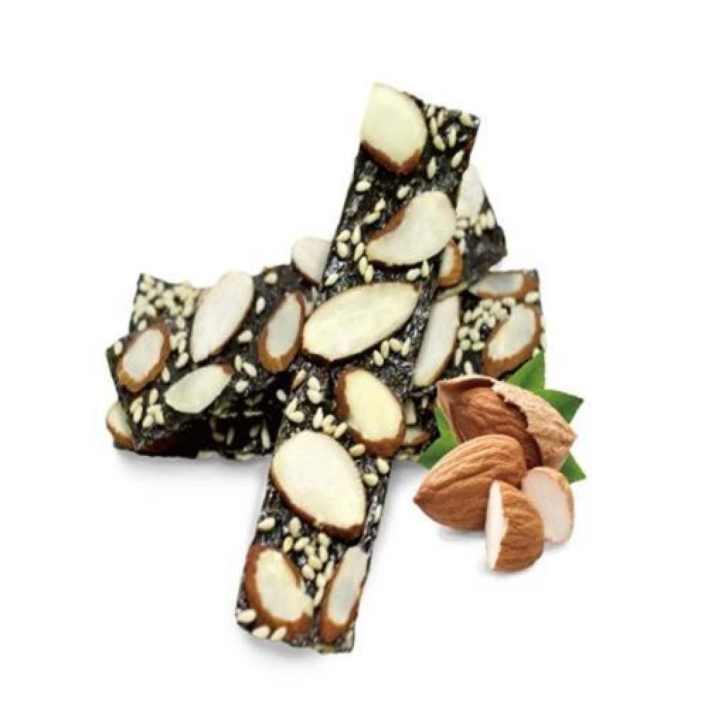 Laver Almond Snack