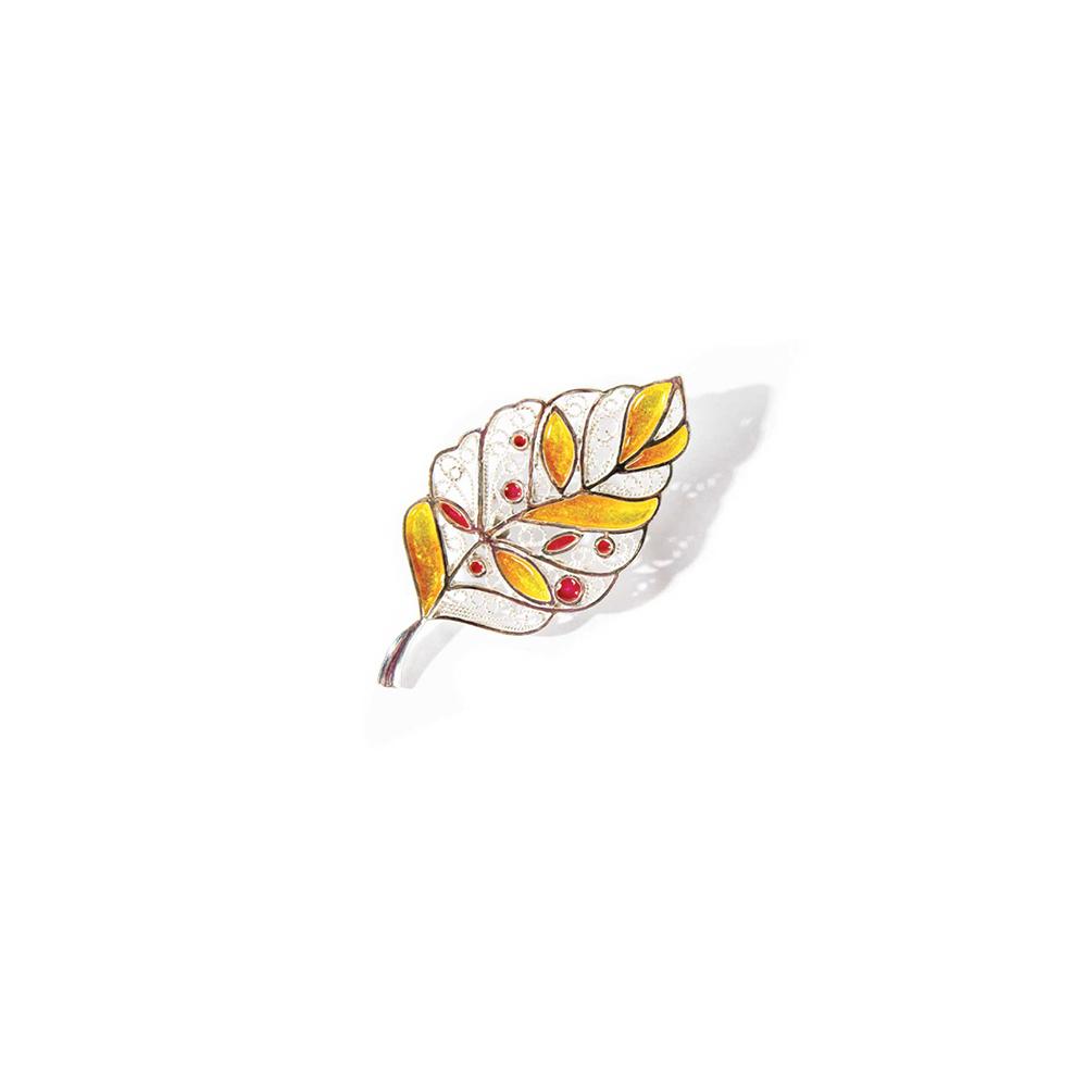 Blooming silver brooch
