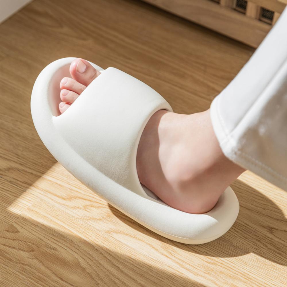 Modernlines Slippers White 250